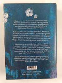 Maan povessa : maan kirja