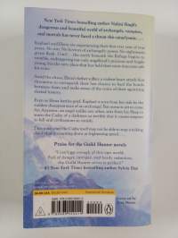 Archangel&#039;s lineage : a Guild Hunter novel