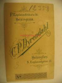 Visiittikorttivalokuva kuvaamo C.P. Dyrendahl Helsinki