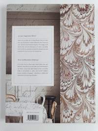 Blossom luovaa kukkien sidontaa = make creative flower arrangements