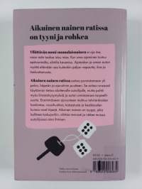 Aikuinen nainen ratissa