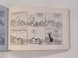 Karvinen 24 : Vesi kielellä