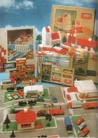 50 years of play  -LEGO 50 vuotta