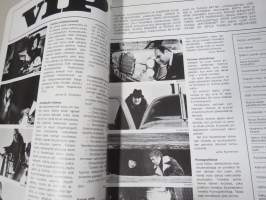 Vip 1971 nr 12, sis. mm. seur. artikkelit / kuvat / mainokset; Otettiin pienet joulut, Aarre Simosen muistelmat 1, Varusmiesten kuolemat lisääntyvät, Elämä