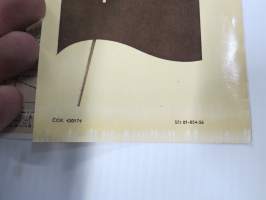 Centrotex - Tsekkoslovakialaisen tekstiiliteollisuuden kangaskuosien esittelykirja v. 1956