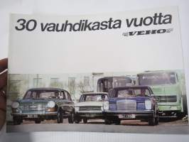 Veho Oy 30 vauhdikasta vuotta - Vehon automyynnin historiikki, hyvä kuvitus, sisältää asiaa merkeistä Austin, Mercedes-Benz, Unimog, Audi.