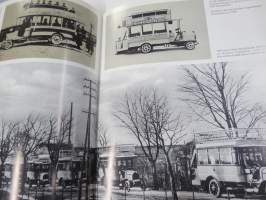 Die ersten 75 Jahre - Daimler-Benz Werk Berlin-Marienfelde -moottoritehtaan historiikki, saksankielinen, erinomainen kuvitus