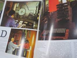 Die ersten 75 Jahre - Daimler-Benz Werk Berlin-Marienfelde -moottoritehtaan historiikki, saksankielinen, erinomainen kuvitus