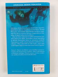 Loukussa meren pohjassa