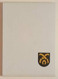 Siilinjärvi : puoli vuosisataa kunnan ja seurakunnan kehitystä sanoin ja kuvin. (Paikallishistoria, Pohjois-Savo)