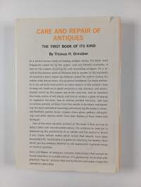 Practical guide to antique collecting : Easy-to-use handbook for amateur and advanced collectors