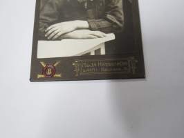 Solmiohuivi, Atelier Hilja Hagström, Lahti -visiittikorttivalokuva / visit card photo / cdv