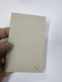 Solmiohuivi, Atelier Hilja Hagström, Lahti -visiittikorttivalokuva / visit card photo / cdv