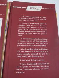 Gestetner New High Brightness Papers and Boards -monistuskonekäyttöön tarkoitettujen papereiden esitekansio