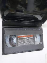 Two wongs make white -aikuisviihde VHS