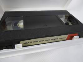 Avioliiton riemut -aikuisviihde VHS