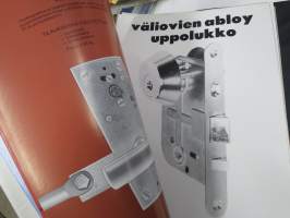Lukko- ja lukitusalan tuoteluetteloita, tehtaiden ja maahantuojien kirjeitä yms. erä kansioissa, mm. Abloy, Boda, Börkey
