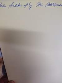 Juodaan kunnes Iittala näkyy - Iittalan lasitehtaan juomalasit 1881 - 1981.  (Lasikuvasto, keräily)