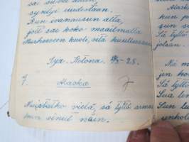 Lauluja - 1928, perinteinen musta vahakantinen vihko, johon kirjoitettu laulujen sanoja