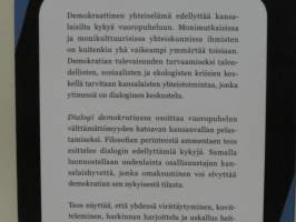 Dialogi demokratiassa
