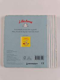 Lilla Anna tittar på djur