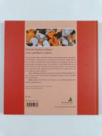 Koko perheen sienikirja