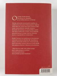 Seitsemän kurvin suora : hämärätunnin tarinoita