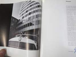 Mercedes-Benz Showroom - Einführung in die Schaufenster gestaltung -autoliikkeiden esittelytilojen järjestely, tehtaan virallinen kirjajulkaisu