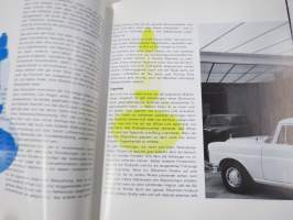 Mercedes-Benz Showroom - Einführung in die Schaufenster gestaltung -autoliikkeiden esittelytilojen järjestely, tehtaan virallinen kirjajulkaisu