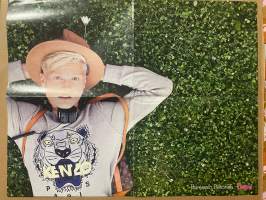 Taylor Swift, Asking Alexandria, Haloo Helsinki!, Benjamin Peltonen - Demi-lehden keskiaukeama -juliste