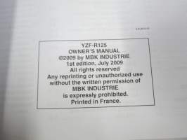 Yamaha YZF-R125 Owner´s manual -moottoripyörä, käyttöohjekirja englanniksi