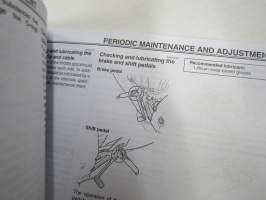 Yamaha YZF-R125 Owner´s manual -moottoripyörä, käyttöohjekirja englanniksi