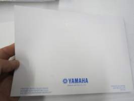 Yamaha TT-R110E(X) Owner´s manual -moottoripyörä, käyttöohjekirja englanniksi, ranskaksi ja saksaksi