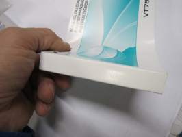 Honda VT750S Manuel du conducteur, Fahrerhandbuch, Instruktiebok -moottoripyörä, käyttöohjekirja ranska, saksa, hollanti