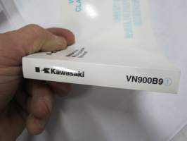 Kawasaki VN900 Classic Owner´s Manual, Manuel du proprietaire, Betribsanleitung -moottoripyörä, käyttöohjekirja englanniksi, ranskaksi, saksaksi