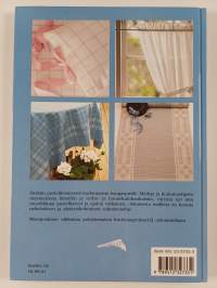 Valkoista ja pastellia : kaunista kangaspuilla