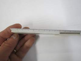Albert Nestler - Rietz nr 0239 -laskutikku / slide ruler