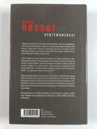 Syntymämerkki : rikosromaani