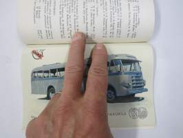 Linja-autoliitto ry Vuosikirja 1953, värikuva Aero:n Helko-koritetusta bussista