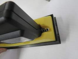 Kodak Disc 6000 camera -kamera alkuperäisessä pakkauksessaan, mukana ranneke ja ohjekirja +erillinen suomenkielinen ohjekirja