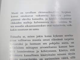 Muinaissuomalaista muotoilua - Kalevala Koru -myyntijulkaisu, kirja