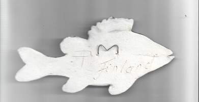 Ahven- lasitettu kipsiveistos sign AP Finland 17x8 cm