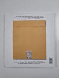 Pimiön valokuvat = Liquid Photographs