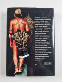 Panjamon : alkuasukaselämää kokeilemassa