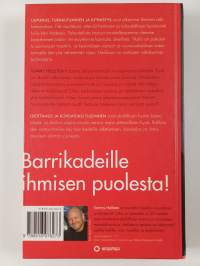Uhanalainen ihminen : pinnallisesta elämästä syvempään ihmisyyteen