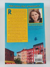 Onnellisuusprojekti, eli Miksi käytin vuoden elämästäni siivoten kaappeja, laulaen aamuisin, riidellen oikein, lukien Aristotelesta ja muutenkin pitäen enemmän ha...