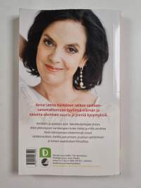 Terveisiä pallomerestä ja muita kirjoituksia