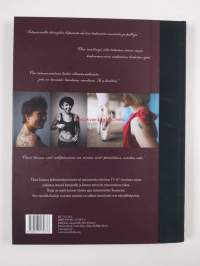 Naisen iholla : 32 tarinaa tatuoinneista