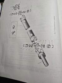 MOSKVICH  426/423  Varaosaluettelo