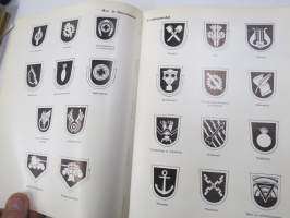 Sotilasmuistio (huom 2 kpl!) S.L. 1964-65 TurRtr viestimies varusmiesaikaisia muistoja ja piirroksia ym. varten tarkoitettu kirja, paljon tekstejä ja piirroksia